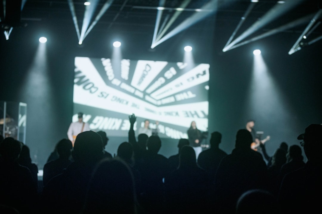 Когда выйдет вторая часть Шантарама?